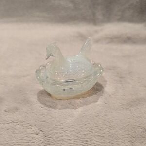 Vintage RARE Degenhart Opaline Clear Glass Mini Hen on Nest Chick Salt
